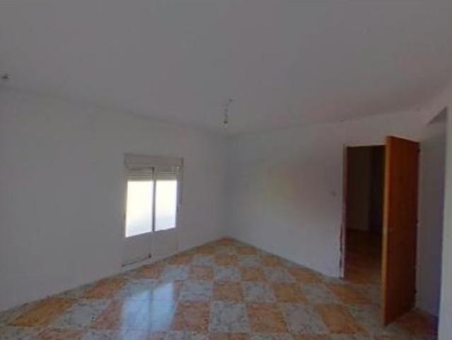 Casa de 3 habitaciones en Mengibar