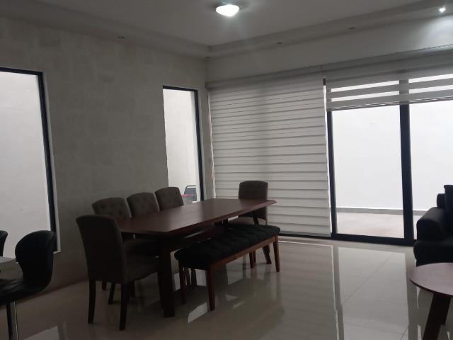 Casa de 3 Niveles amueblada en Renta La Encomienda Escobedo