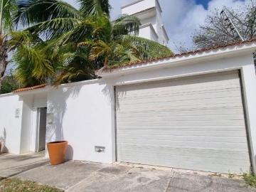 Casa de 3 niveles en cancun