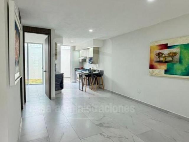 CASA DE 3 NIVELES EN FRACCIONAMIENTO TESISTAN COUNTRY