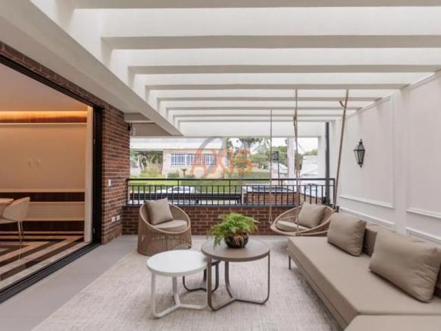 Casa de 3 suítes à Venda no Condomínio Holland Park | Ahú Curitiba