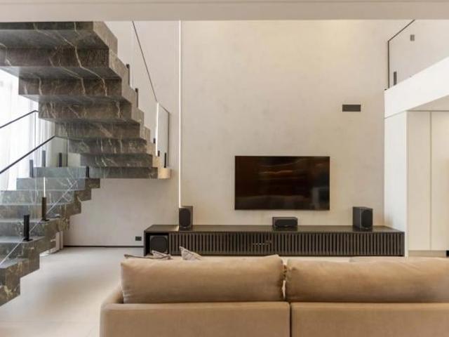 Casa de 3 Suítes à Venda na Rua Ântonio Dariva | Campo Comprido Curitiba