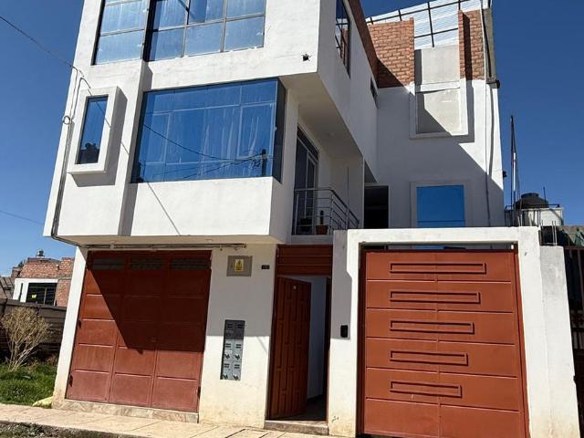 Casa de 3 Pisos con 5 Dorm Urb. Terrazas del Mantaro El Tambo