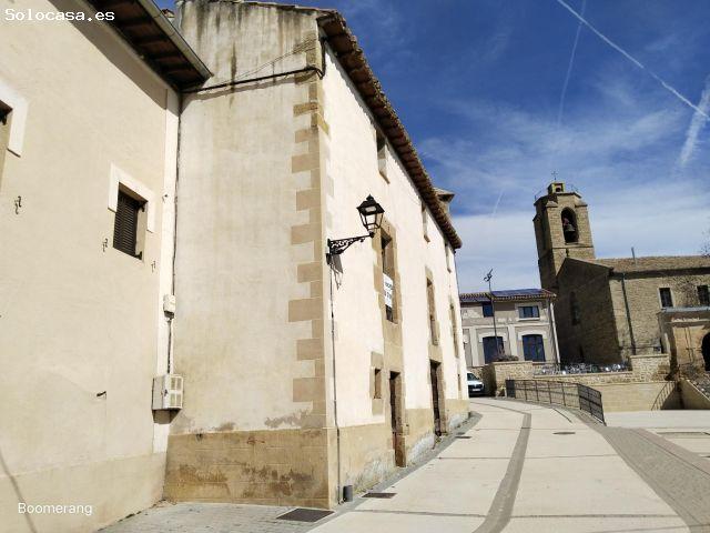 Casa de 3 plantas a 15 minutos de Pamplona