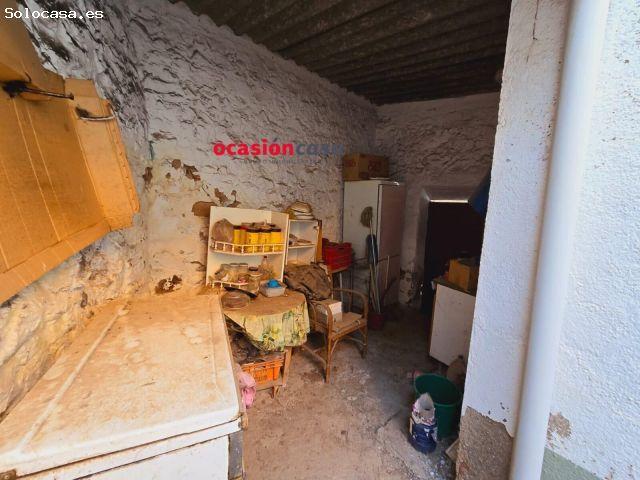 CASA DE 3 PLANTAS EN PEDROCHE