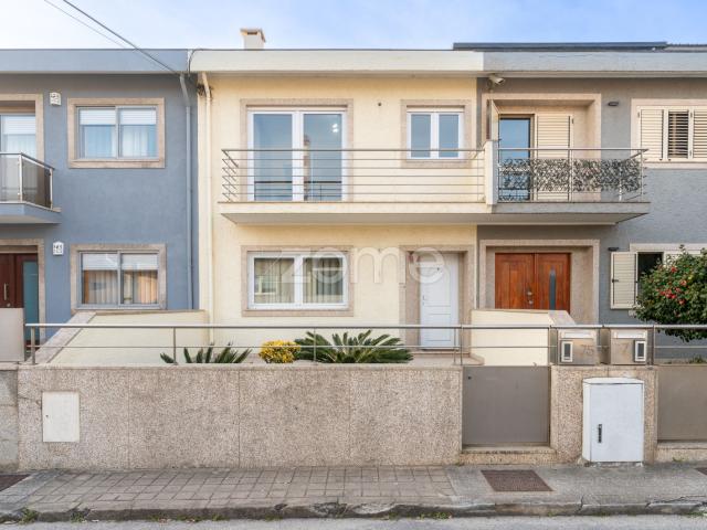 Casa de 3 quartos 200 m² da praia Perafita Lavra