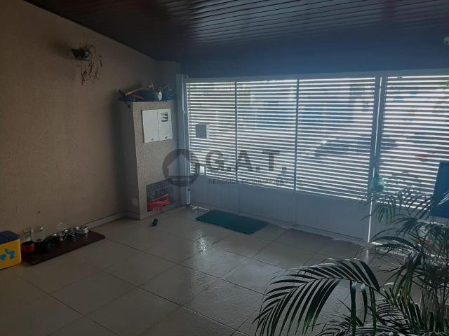 Casa de 3 quartos com 2 suíte, 4 banheiros e 2 vagas de garagem no Jardim Morumbi, Sorocaba SP: 143,76 m²!