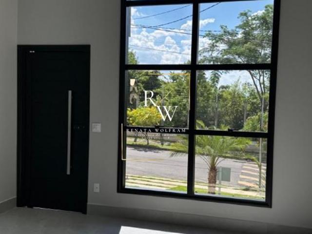 Casa de 3 quartos em condomínio de luxo em Indaiatuba SP, Jardins Di Roma: 2 suítes, 2 salas, 4 vaga