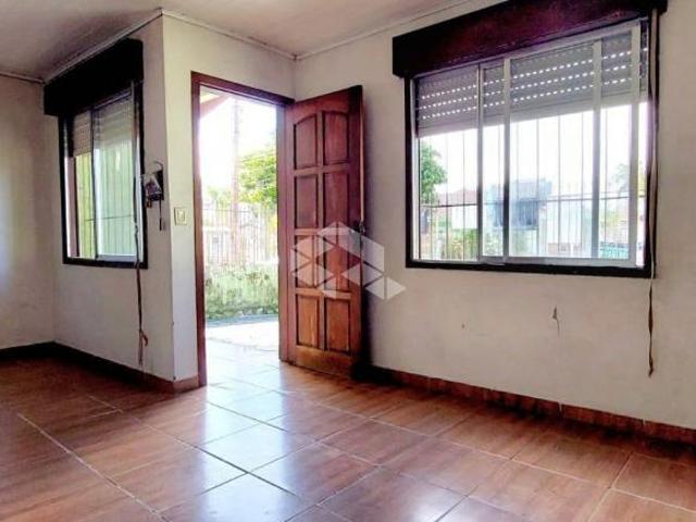 CASA DE 3 QUARTOS, GARAGEM COBERTA PRÓXIMO AO CARREFOUR