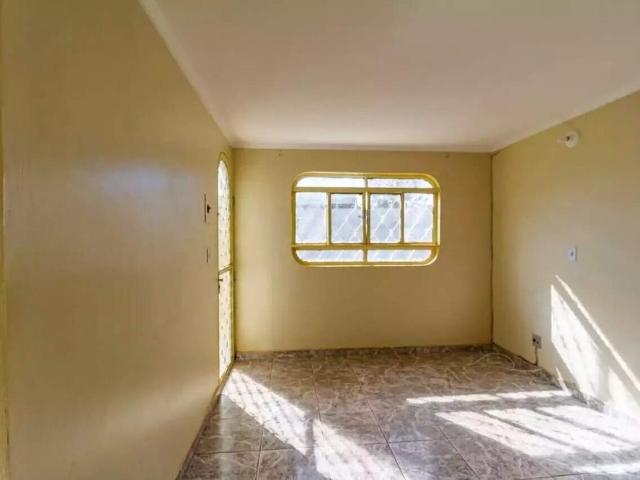 Casa de 3 Quartos para alugar na QNL 06 Taguatinga Norte