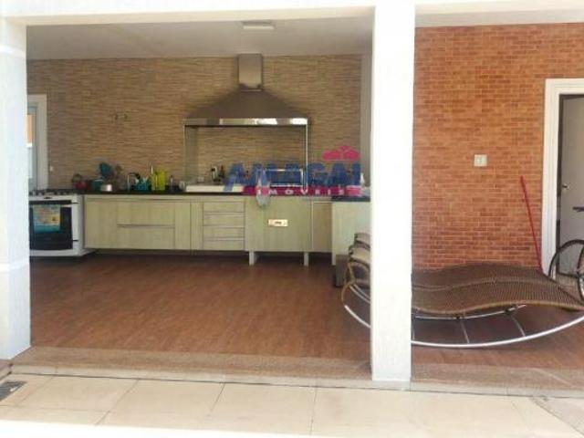 Casa de 3 quartos para venda no condomínio Villas de Santana