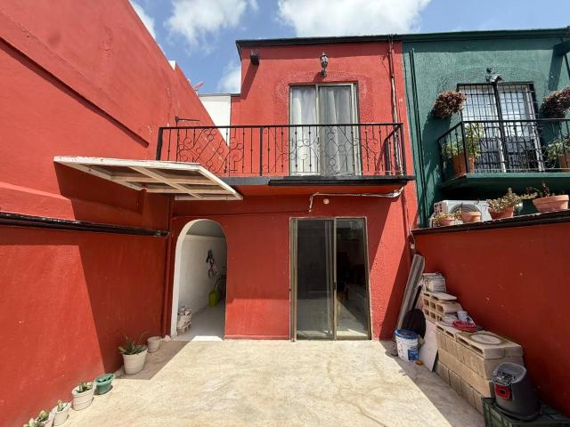 CASA DE 3 RECAMARAS A 10 MINUTOS DE LA PLAYA