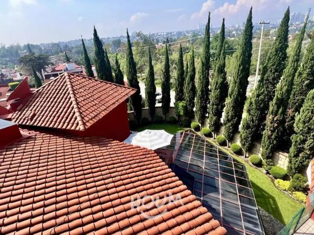 Casa en Bosques de la Herradura. 3 recámaras. 470 m2
