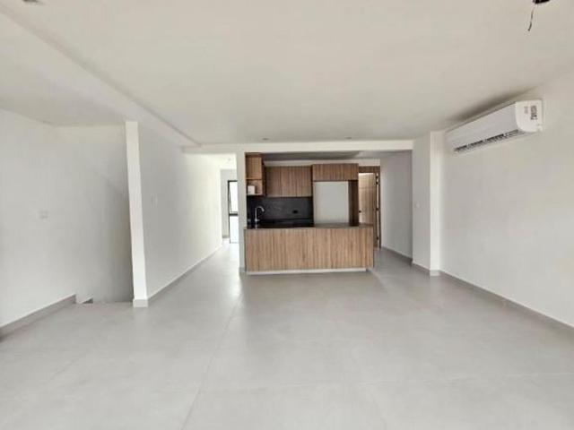 Casa de 3 recámaras en Cluster, Jardines del Virginia – Boca del Rio