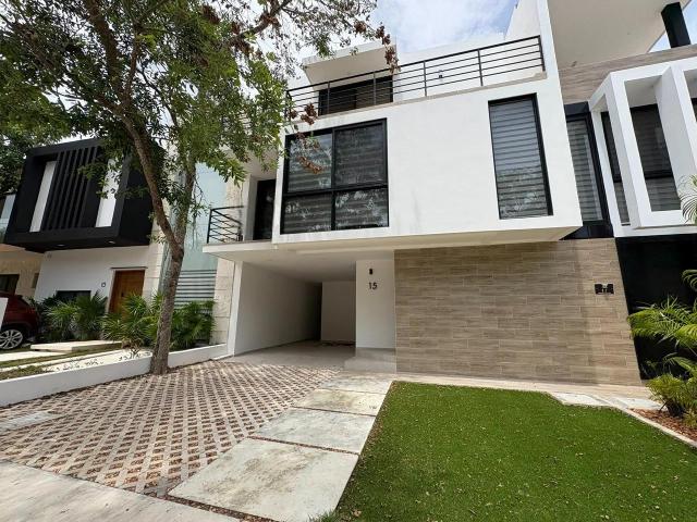 Casa de 3 Recamaras en Renta amueblada | Senderos de Mayakoba Playa del Carmen