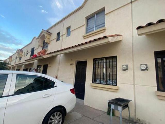 CASA DE 3 RECAMARAS EN RESIDENCIAL ALTA CALIFORNIA