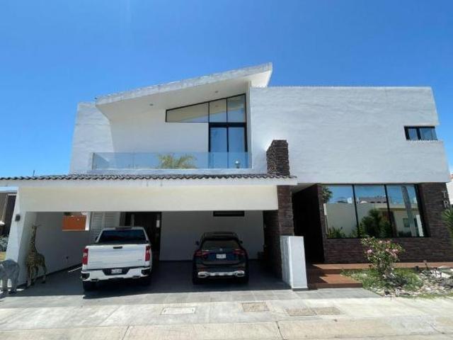 Casa de 3 recámaras en venta en Mazatlán