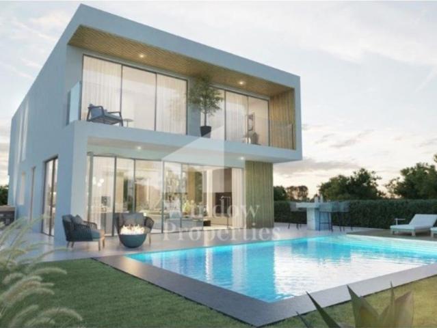 Casa de 448 m² à venda Faro, Portugal