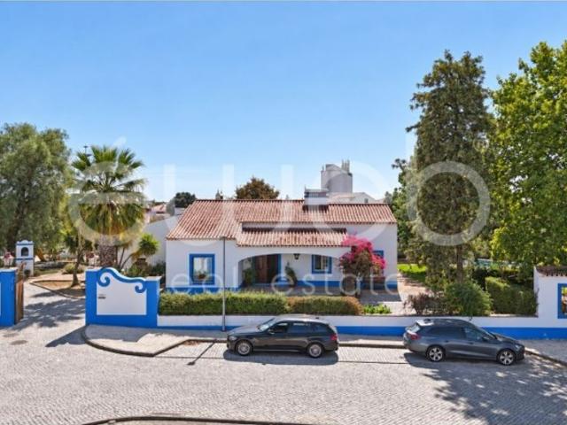 Casa de 459 m² à venda Reguengos de Monsaraz, Évora