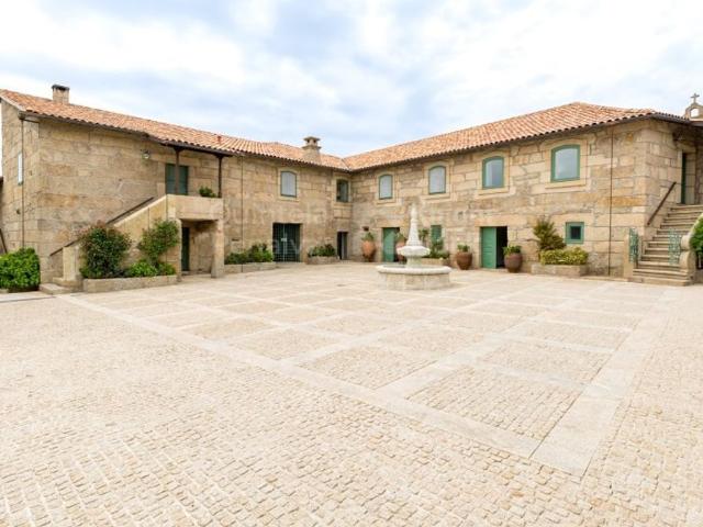Casa de 470 m² à venda Mirandela, Bragança