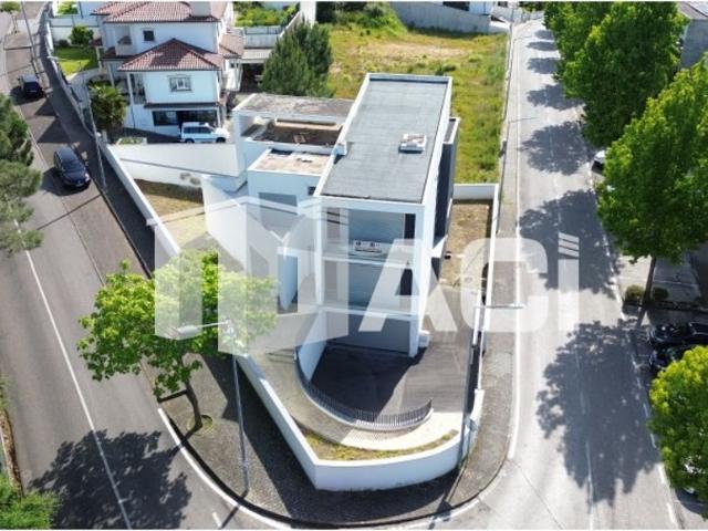 Casa de 480 m² para alugar Quinta do Taborda, Leiria