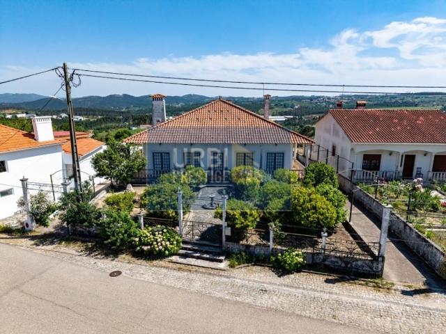 Casa de 481 m² à venda Ferreira do Zêzere, Portugal
