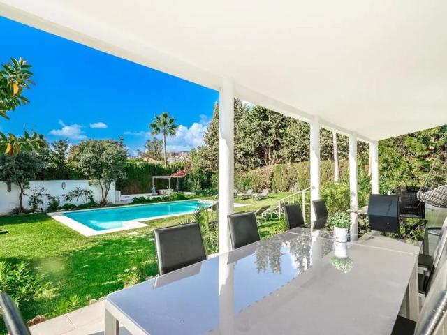 Casa de 485 m2 en venta Nueva Andalucia, Andalucía