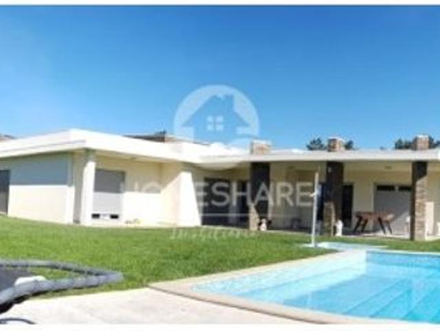 Casa de 489 m² à venda Paredes, Portugal