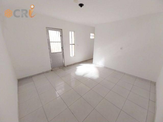 Casa de 48 m² na Juazeiro Cajazeiras Fortaleza CE, aluguel por R$ 650/mês