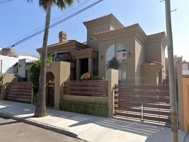 Casa de 495 m² con 4 recámaras en venta en Costa de Oro