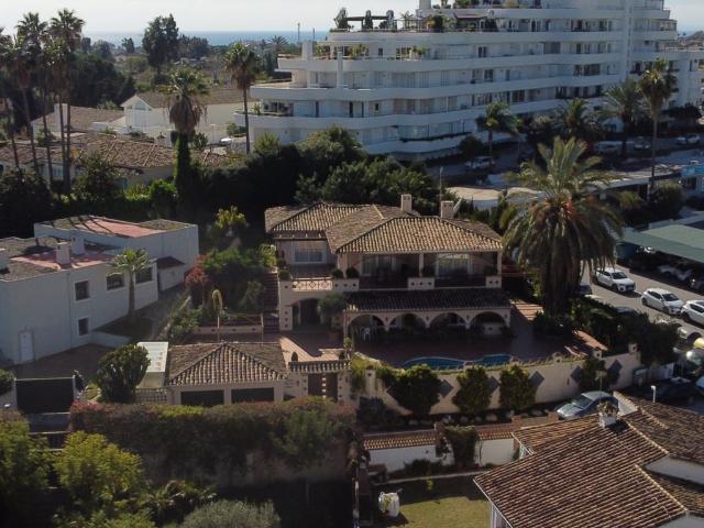 Casa de 400 m2 en venta Guadalmina, Andalucía