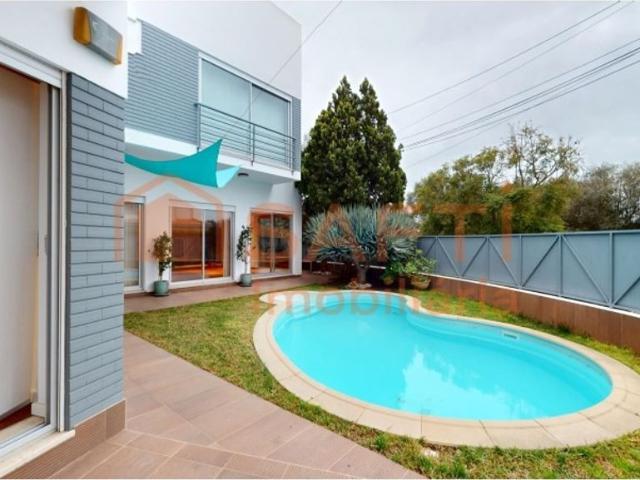 Casa de 400 m² à venda Portimão, Faro