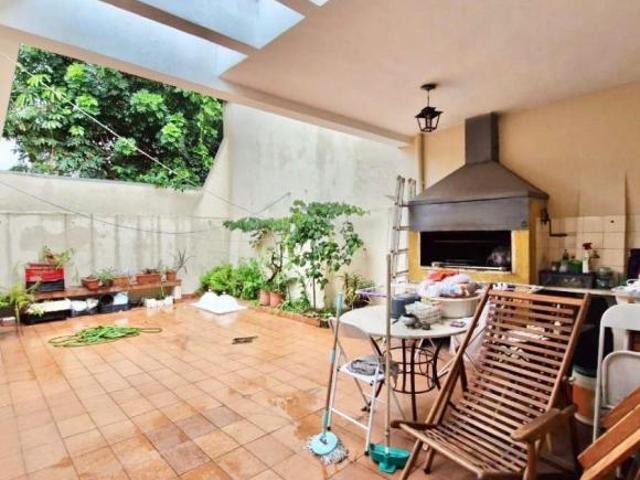 Casa de 400 m² com 3 quartos em venda em Jardim Bonfiglioli