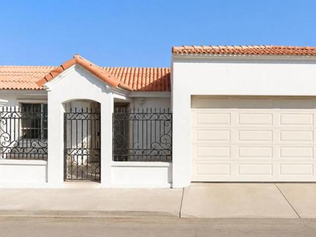 Casa de 400 m² con 5 recámaras en venta en Industrial