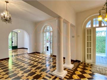 Rua Ribeiro de Almeida, Largo Maria Portugal