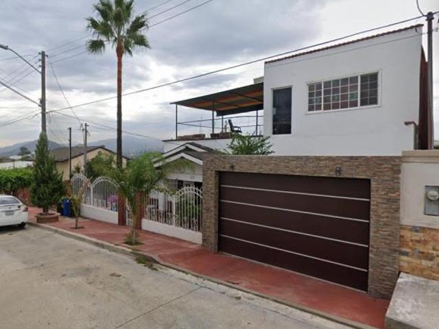 Casa de 410 m² con 4 recámaras en venta en El Refugio
