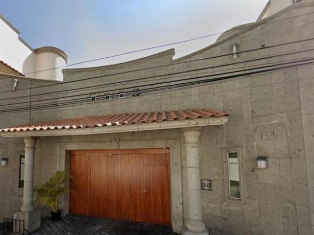 Casa de 415 m² con 4 recámaras en venta en San Francisco Culhuacán