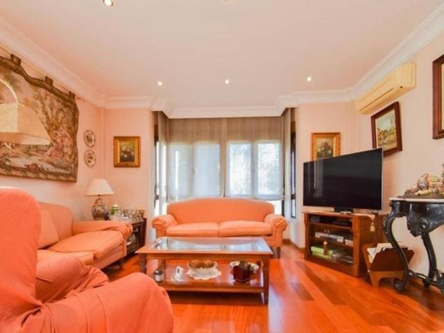 Casa de 432 m2 en venta Maracena, Andalucía