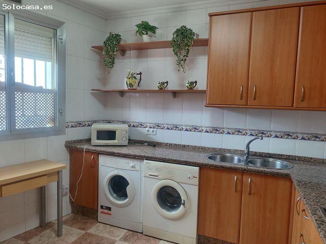 Casa de 4 dormitorios con garaje. Ideal inversores ¡