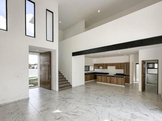 Casa de 4 habitaciones en Bosques de Conkal 3