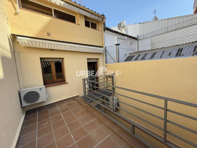 CASA DE 4 HABITACIONES SITUADA EN EL CENTRO DE TERRASSA
