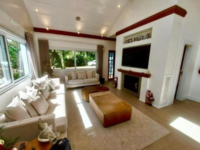 Casa de 4 suítes, condomínio Reserva da Serra em Canela