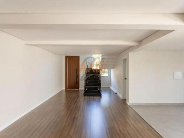 Casa de 4 Quartos à Venda no Condomínio Wolf Excellence | Santa Felicidade Curitiba