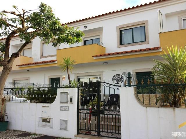 Casa de 4 Quartos à Venda em São Brás, Algarve 162m² São Brás De Alportel