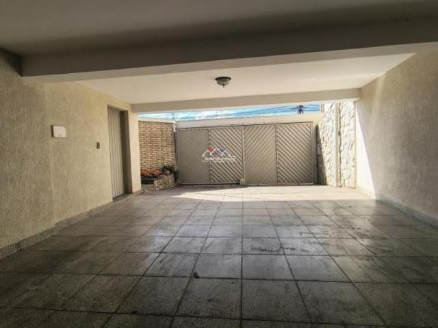 CASA DE 4 QUARTOS, ESCRITÃ?RIO E HIDRO NA SUITE!