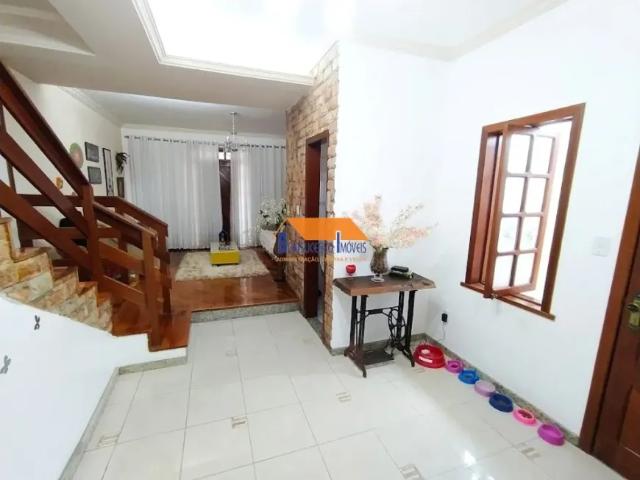 Casa de 4 quartos no bairro Renascença