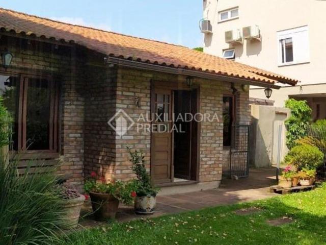 Casa de 4 quartos! Oportunidade na Ilha dos Marinheiros