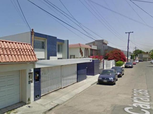 CASA DE 4 RECAMARAS EN EL PARAISO