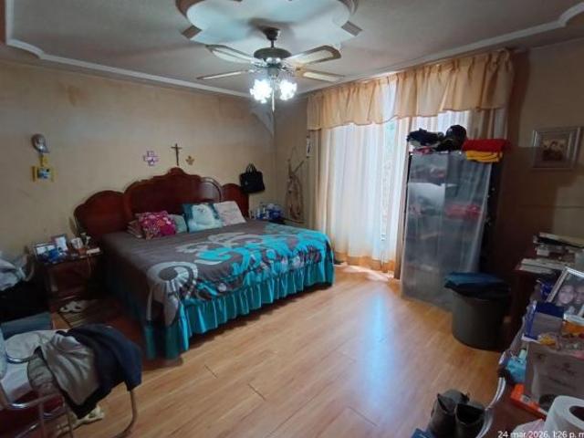 CASA DE 4 RECÁMARAS EN VENTA EN FRACCIONAMIENTO JARDINES DE LINDAVISTA