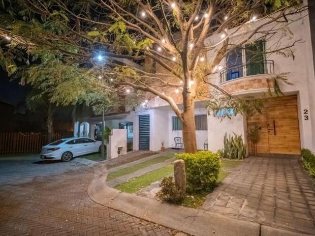 Casa de 4 recamaras Los Almendros Zapopan Norte